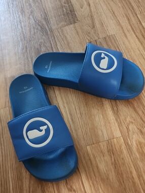 Vineyard Vines Blue Slide Sandals with White Whale Logo